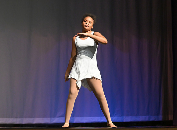 NewtownDance02783