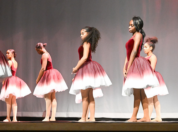 NewtownDance02826