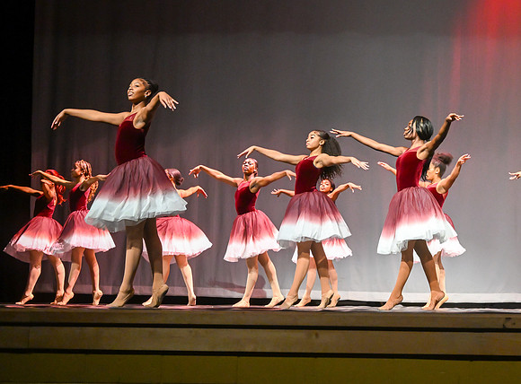 NewtownDance02824
