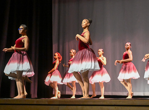 NewtownDance02829
