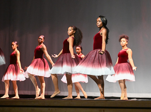 NewtownDance02832