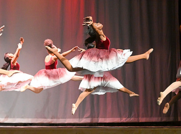 NewtownDance02851
