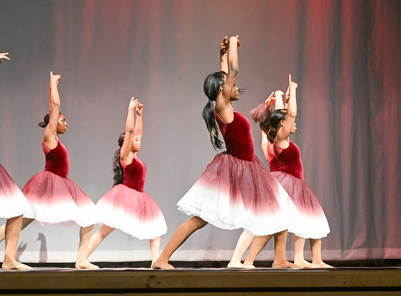 NewtownDance02876