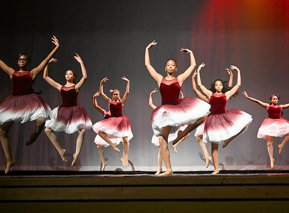 NewtownDance02859