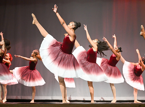 NewtownDance02887