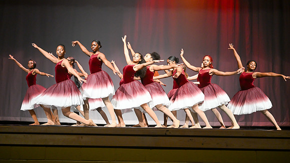 NewtownDance03020