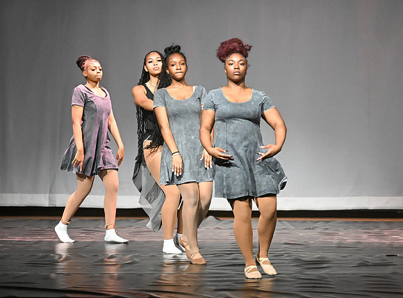 NewtownDance03110