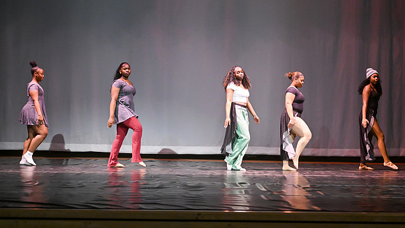 NewtownDance03104