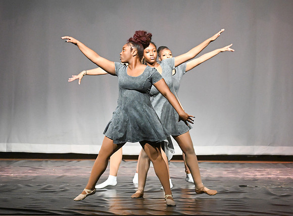 NewtownDance03121