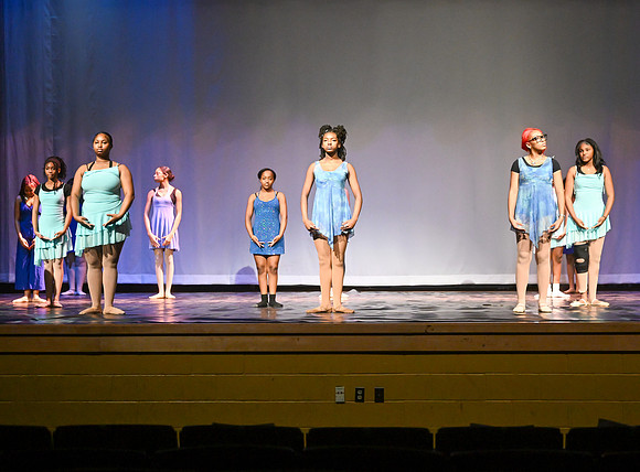 NewtownDance03140