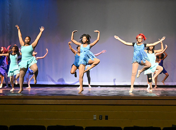 NewtownDance03170