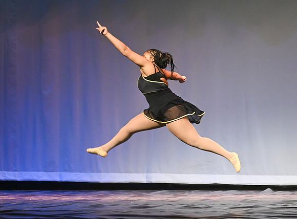 NewtownDance03330