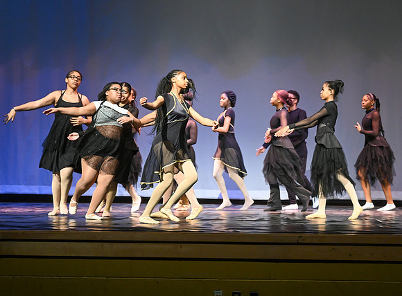 NewtownDance03298