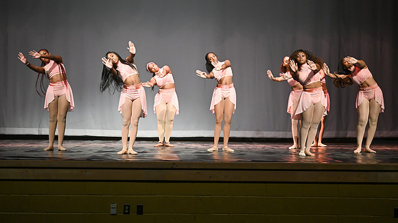 NewtownDance03438