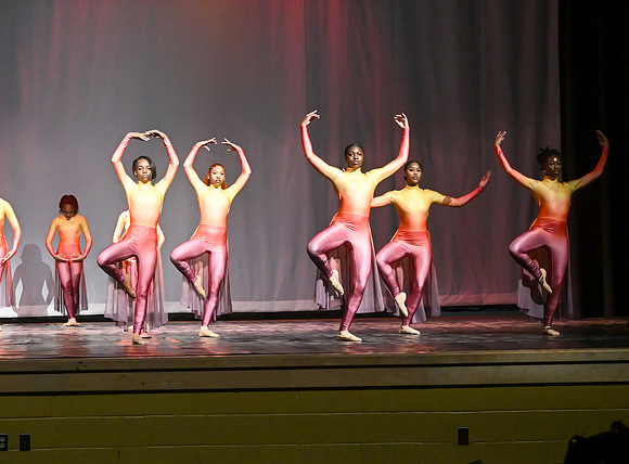 NewtownDance03540
