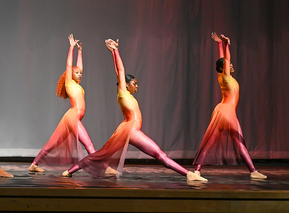 NewtownDance03621