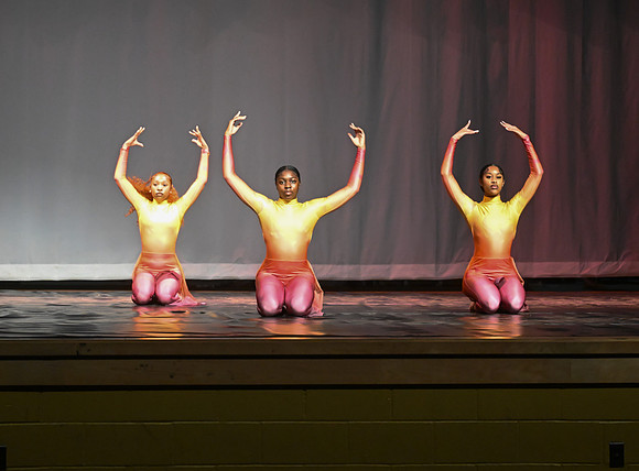 NewtownDance03637