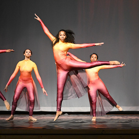 NewtownDance03703