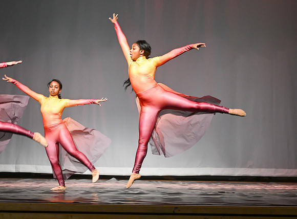 NewtownDance03713