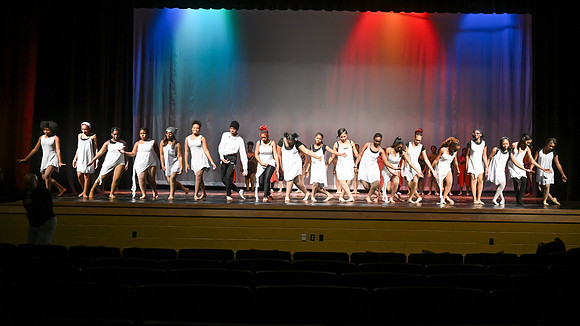 NewtownDance03786