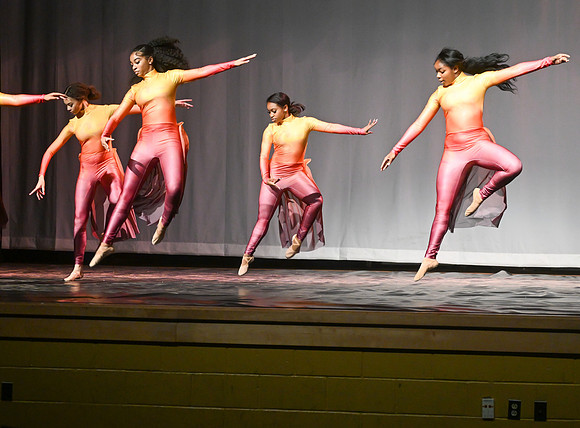 NewtownDance03669
