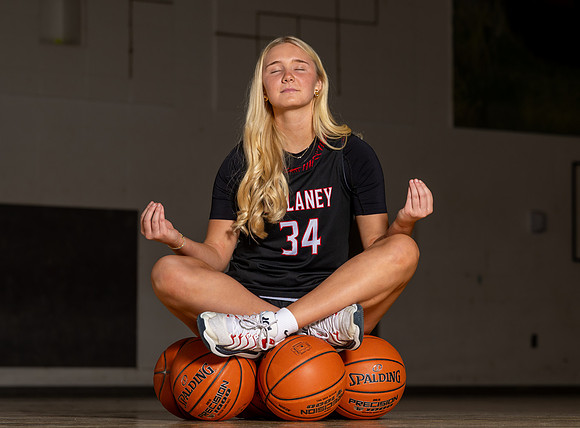 DulaneyWBB-00542