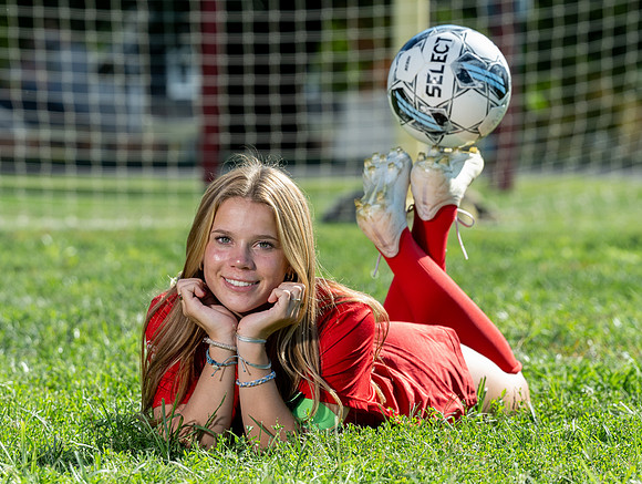 DulaneyWSoccer-00358
