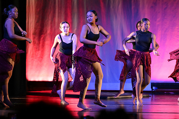 OMHSDance00223