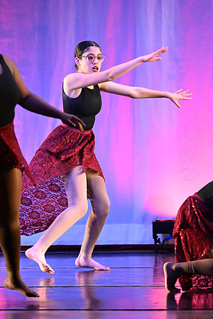 OMHSDance00300