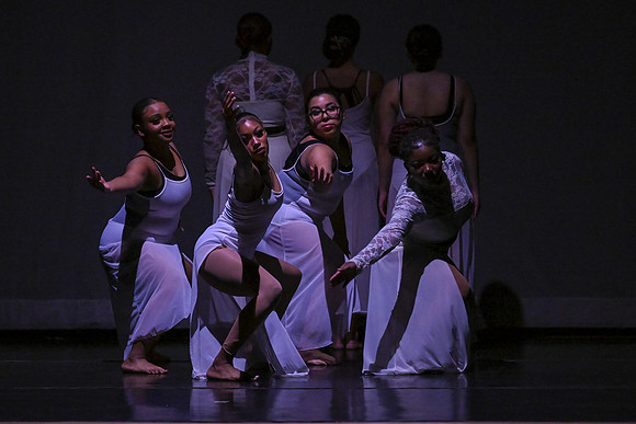 OMHSDance00403