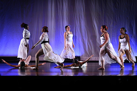 OMHSDance00565