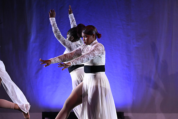 OMHSDance00613