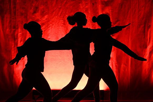 OMHSDance01040
