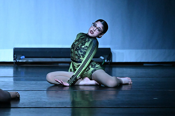 OMHSDance01096