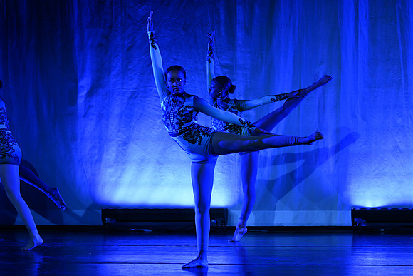 OMHSDance01178