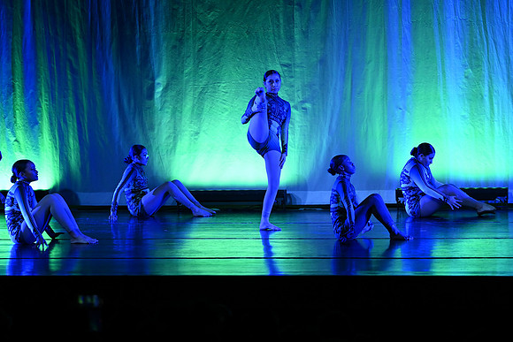 OMHSDance01240