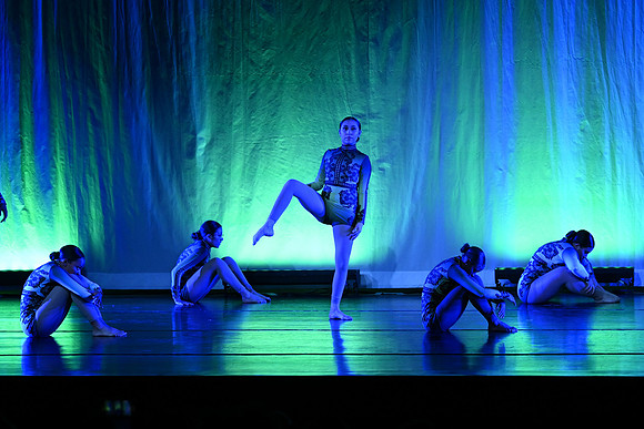 OMHSDance01245