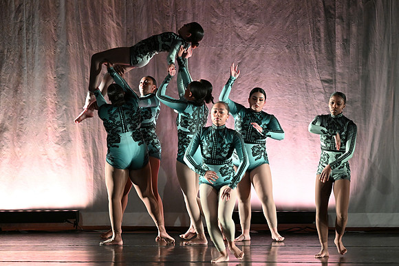 OMHSDance01330