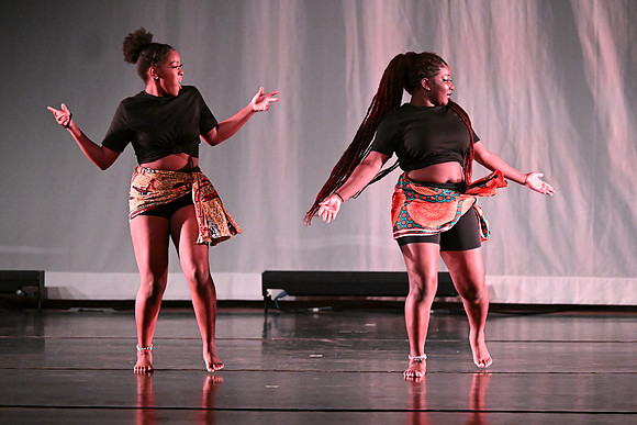 OMHSDance01397