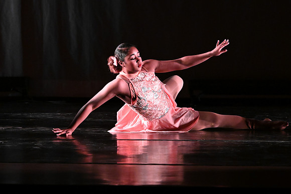 OMHSDance01573