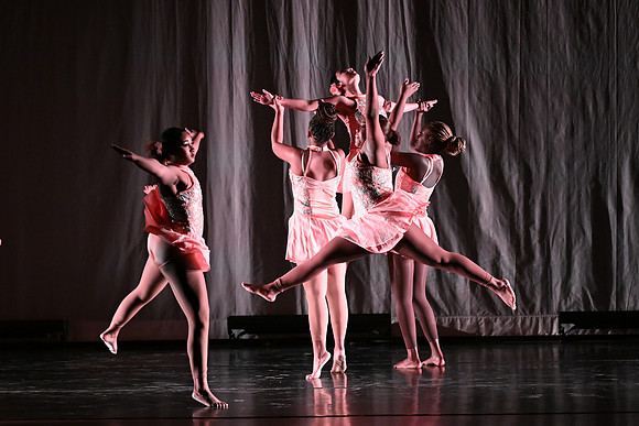 OMHSDance01677