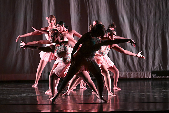 OMHSDance01693