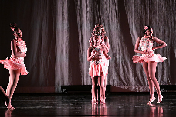OMHSDance01734