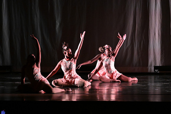 OMHSDance01786