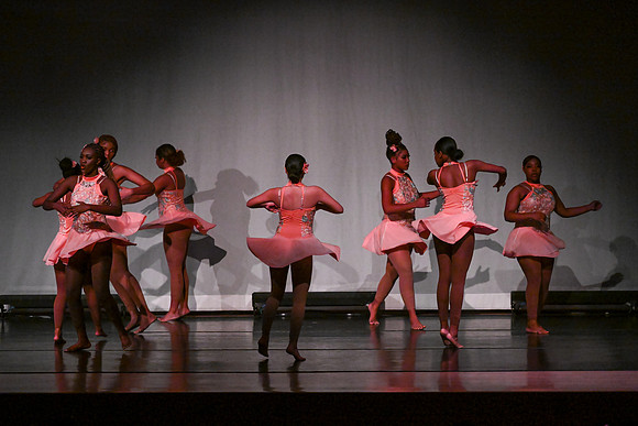 OMHSDance01918