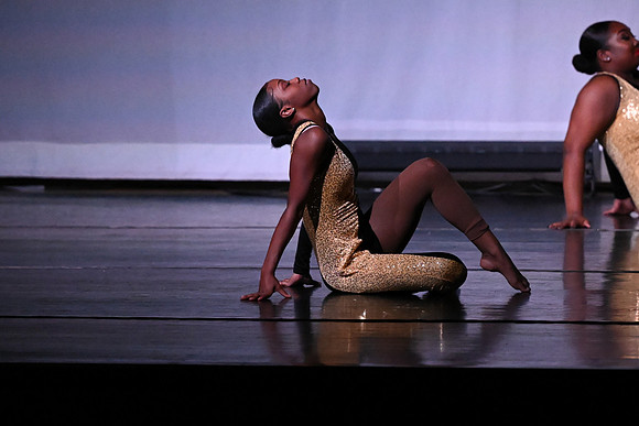OMHSDance02191