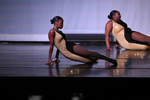 OMHSDance02193