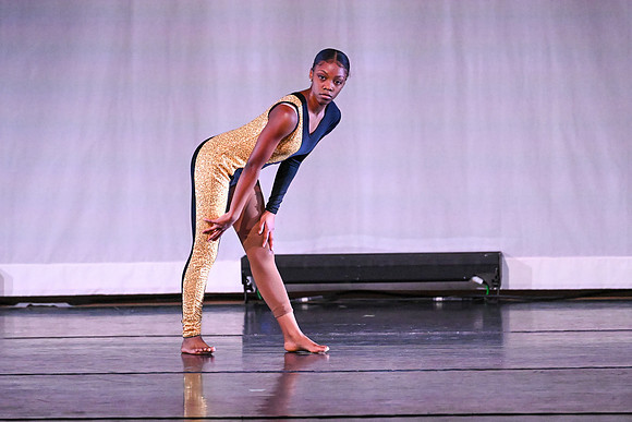 OMHSDance02358