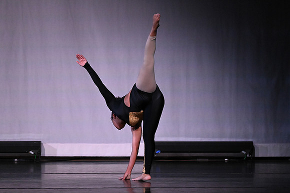 OMHSDance02375
