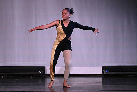 OMHSDance02381